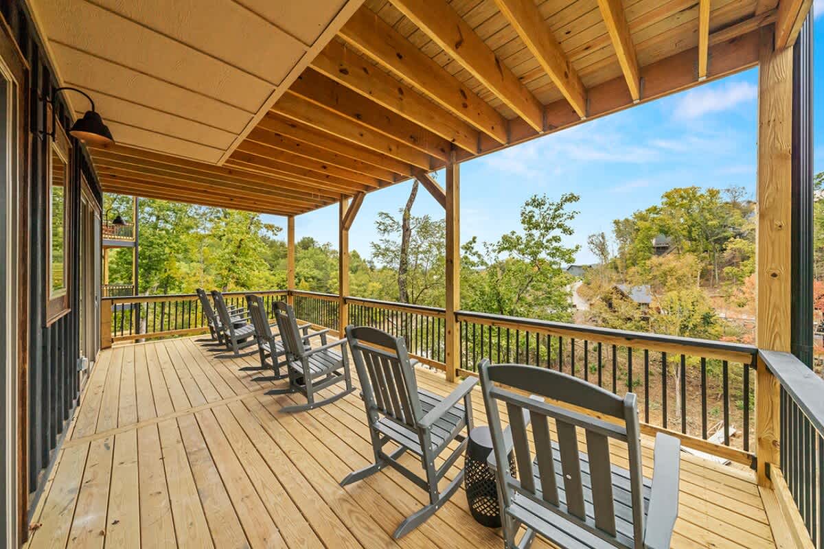 Hot Tub Lake View Family Getaway w/ Lake Access #33