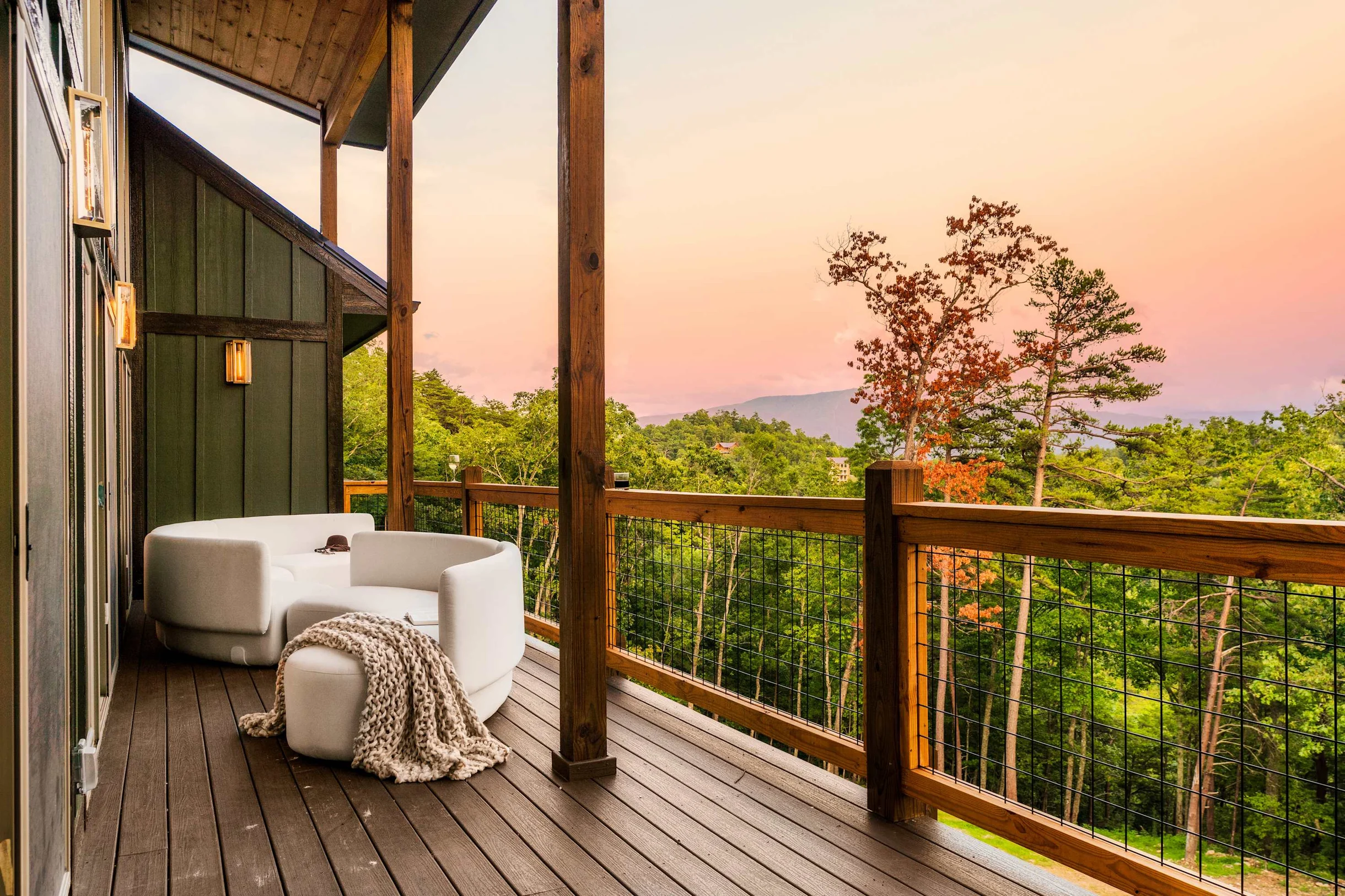 Luxe Home - Heated Pool, Hot Tub & Mountain Views! #84