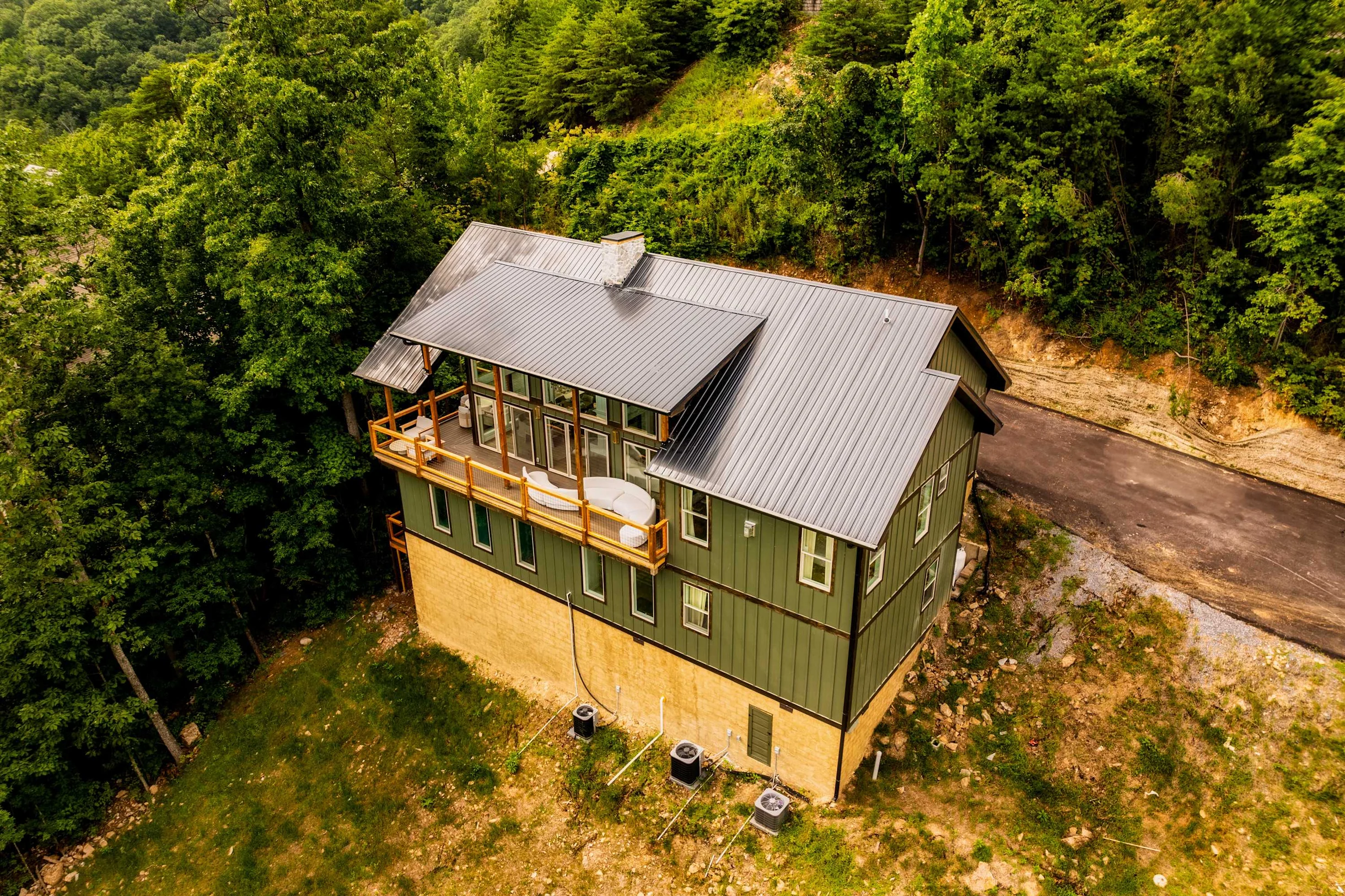 Luxe Home - Heated Pool, Hot Tub & Mountain Views! #105