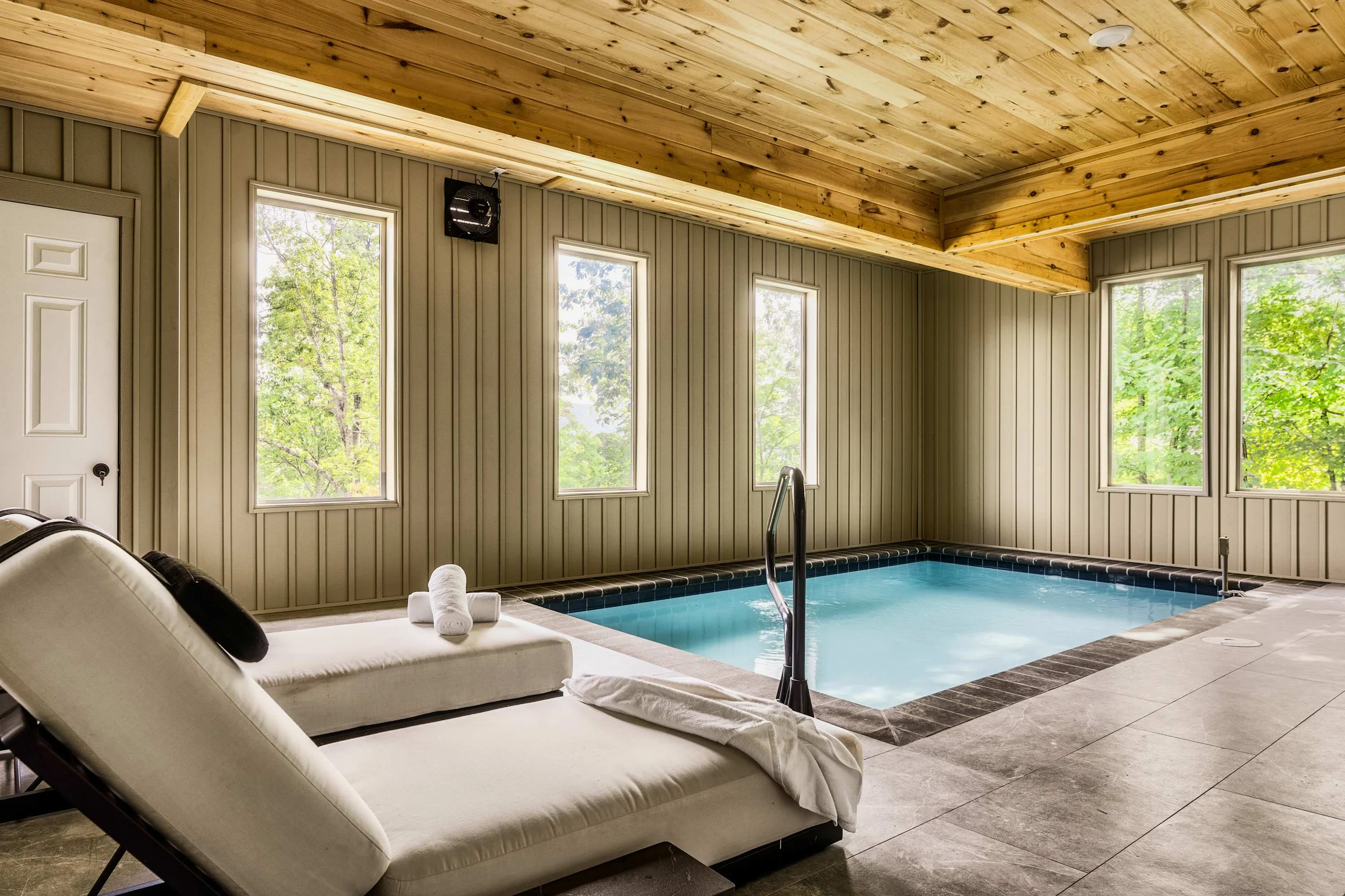 Luxe Home - Heated Pool, Hot Tub & Mountain Views! #69