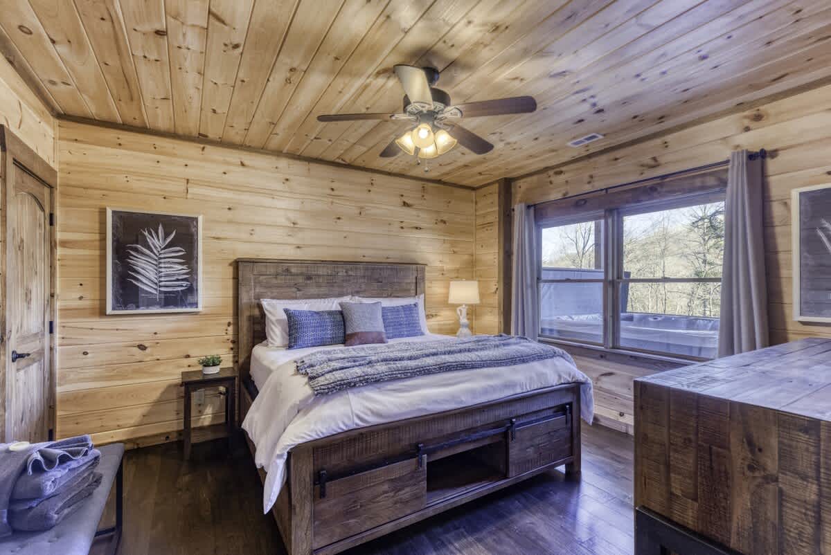 Blue Ridge Cabin | Views, Hot Tub & 2 Decks #31