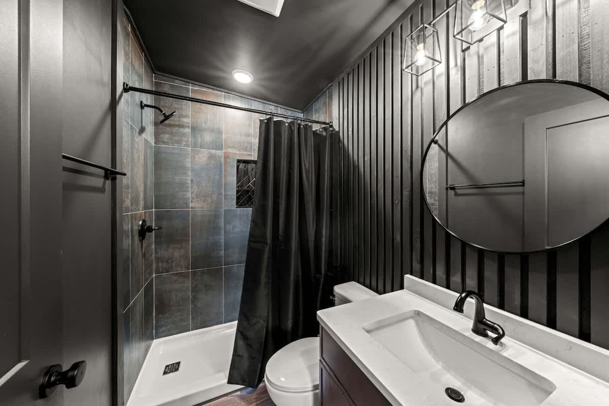 Indoor Pool & Hot Tub Cabin - Parkway Retreat #12