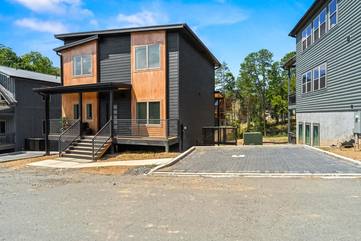 Indoor Pool & Hot Tub Cabin - Parkway Retreat #24