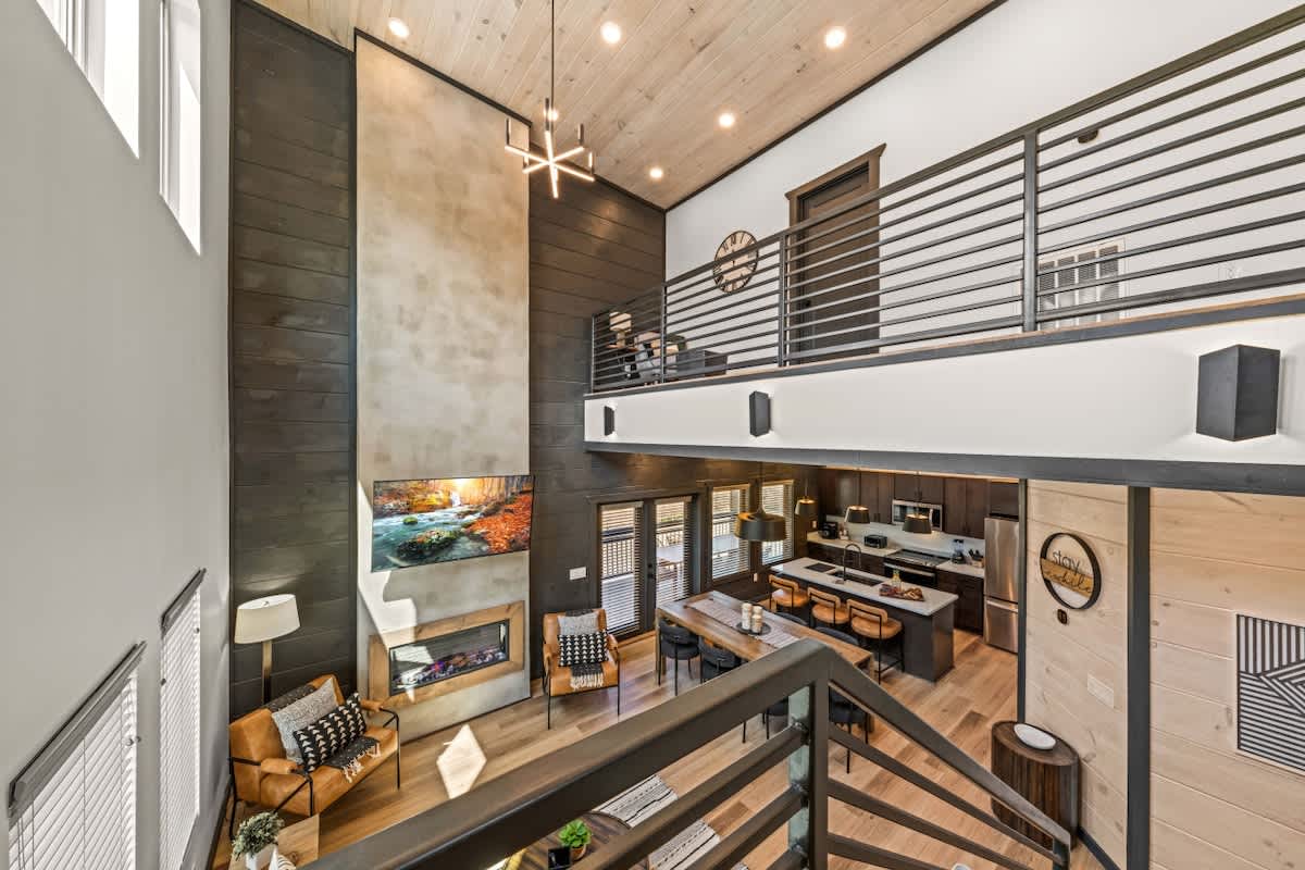 Indoor Pool & Hot Tub Cabin - Parkway Retreat #31