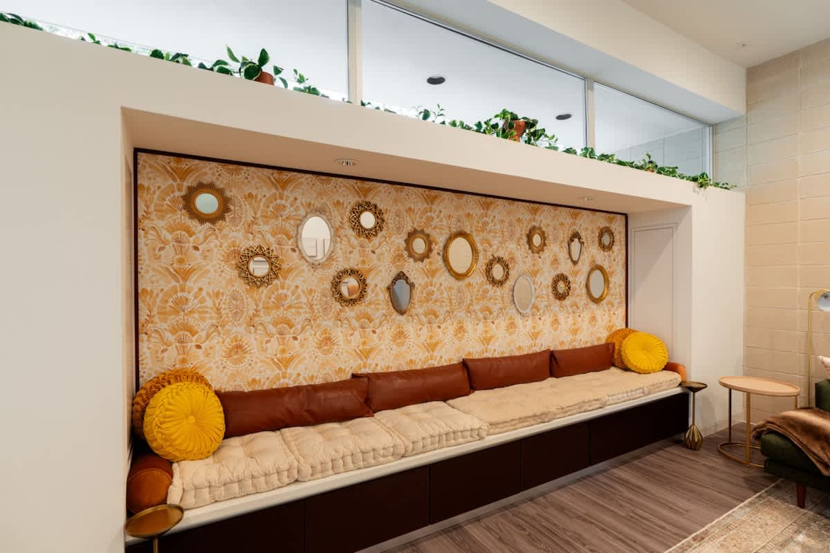 4BR Rice Village w/Rooftop Deck & BBQ, Sleeps 12 #8