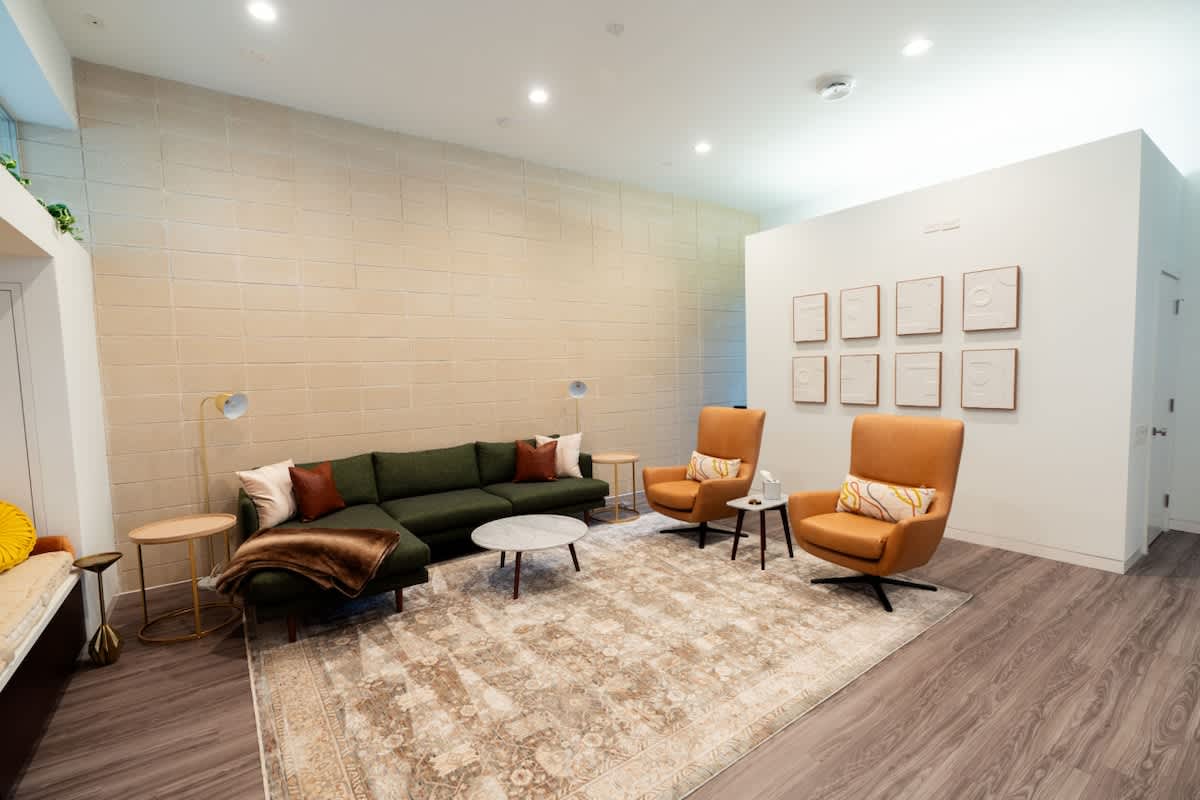 4BR Rice Village w/Rooftop Deck & BBQ, Sleeps 12 #13