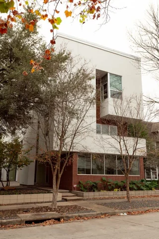 4BR Rice Village w/Rooftop Deck & BBQ, Sleeps 12 #50