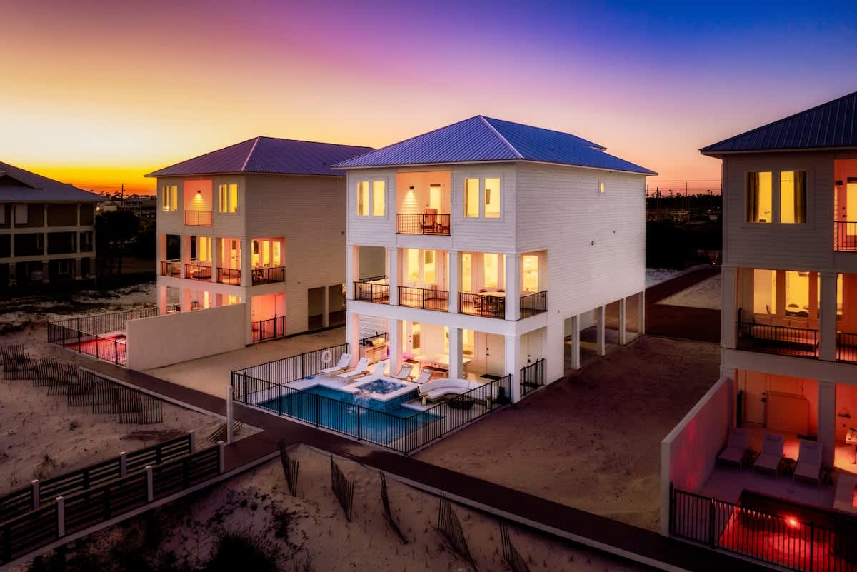 Beachfront Luxury w/ Pool & Elevator #8