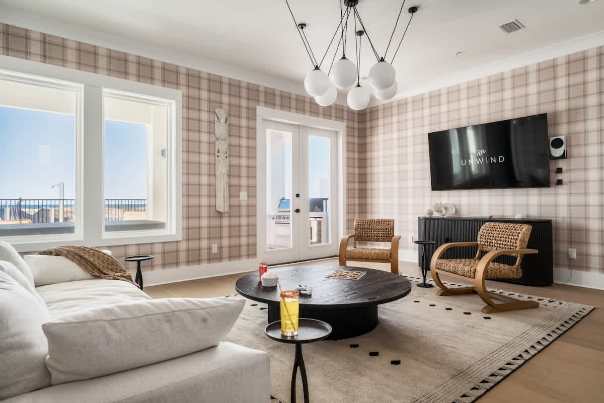 Beachfront Luxury w/ Pool & Elevator #5