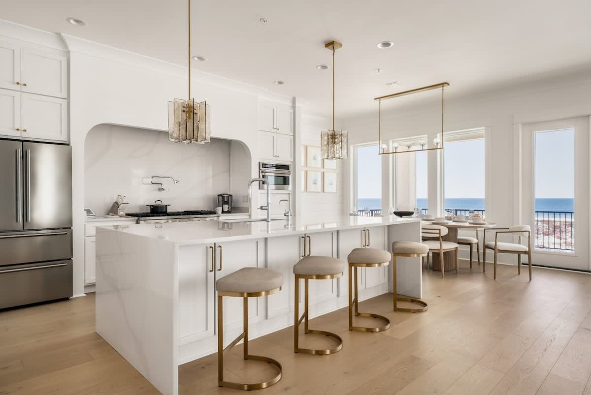 Beachfront Luxury w/ Pool & Elevator #40
