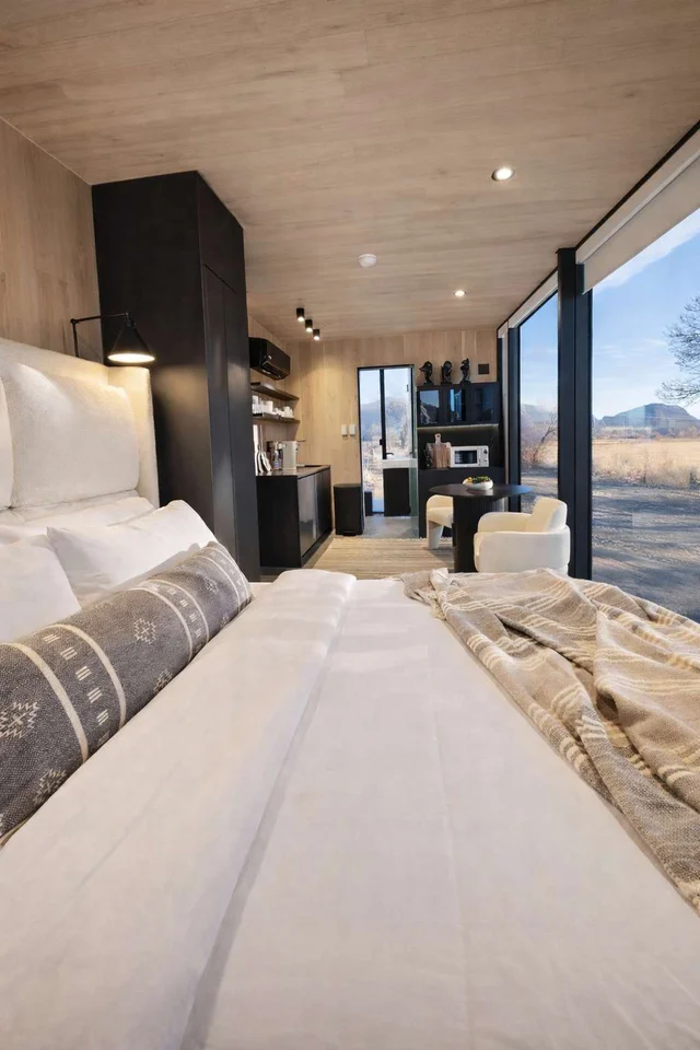 Capitol Reef Luxury Desert Retreat #16