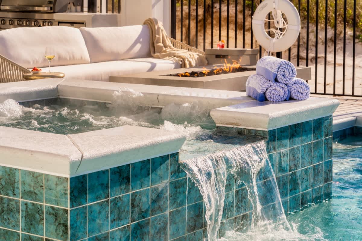 6BR Gulf-Front Luxury w/ Pool & Hot Tub #44