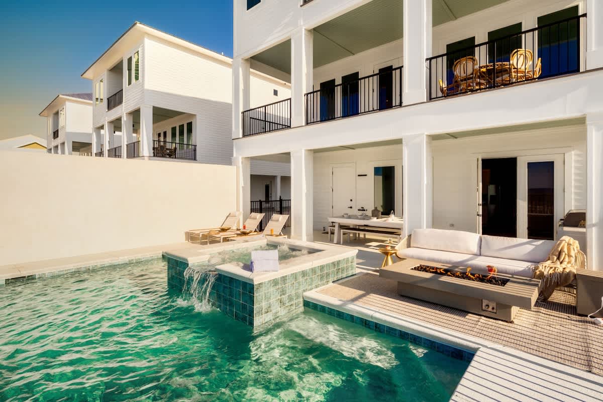 6BR Gulf-Front Luxury w/ Pool & Hot Tub #36