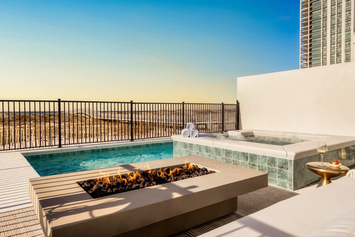6BR Gulf-Front Luxury w/ Pool & Hot Tub #26