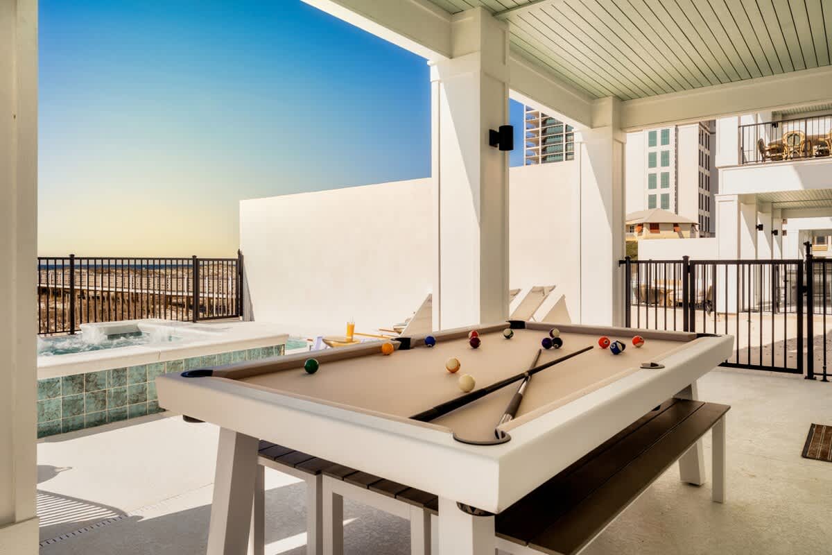 6BR Gulf-Front Luxury w/ Pool & Hot Tub #51