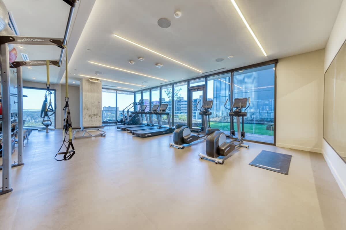 23rd-Flr Rainey Condo | Pool & Gym Views #15