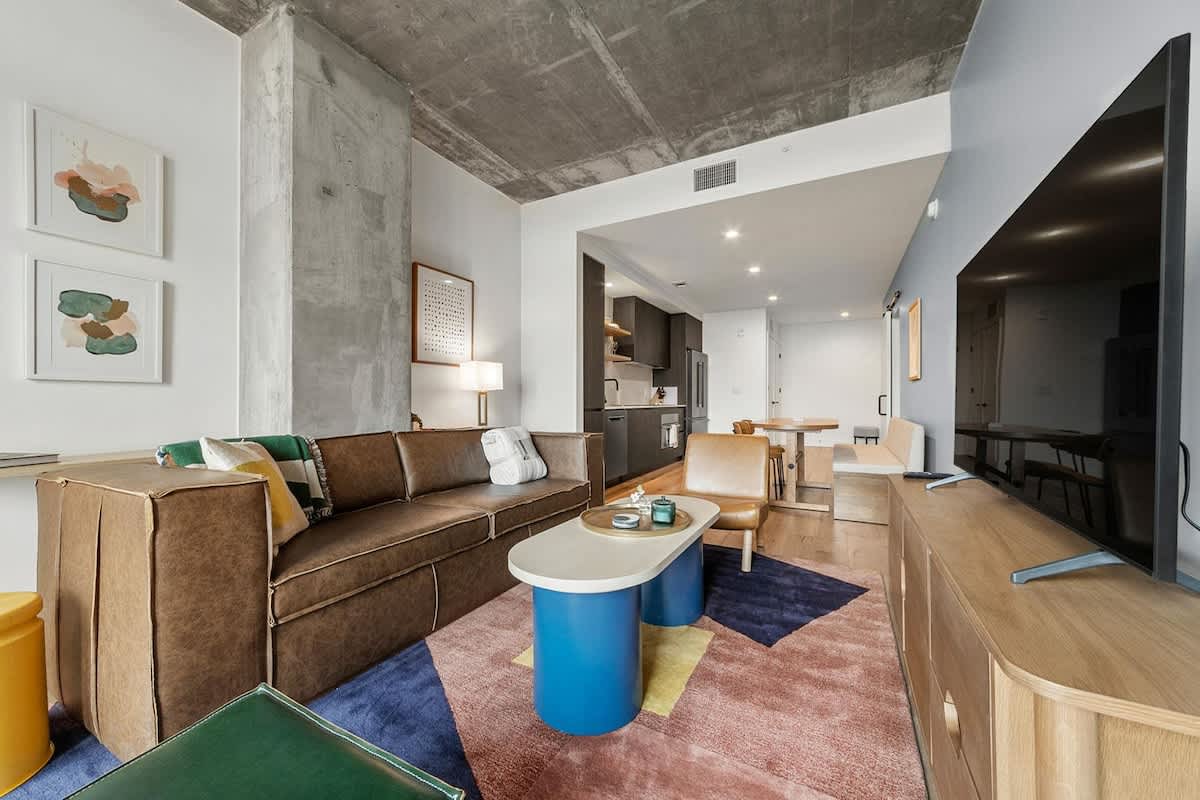 23rd-Flr Rainey Condo | Pool & Gym Views #37