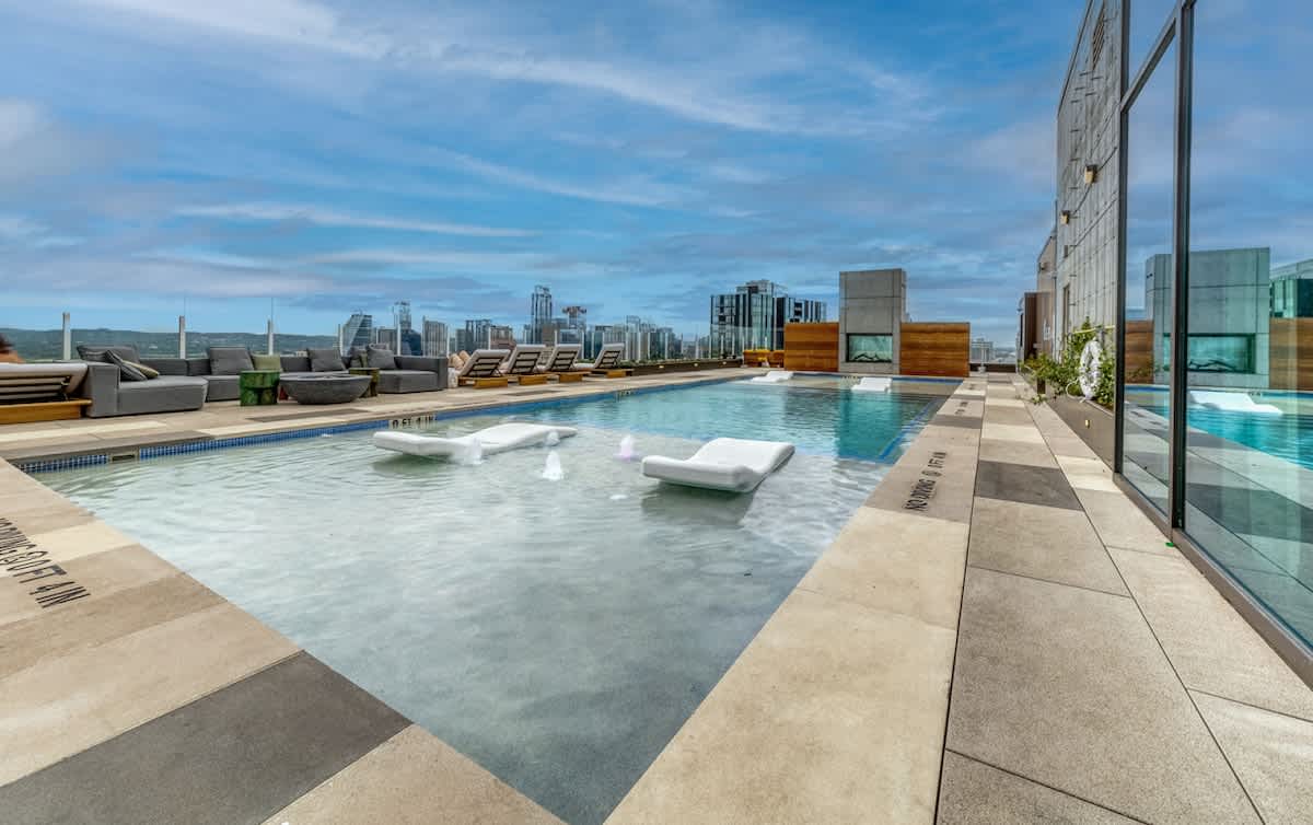 23rd-Flr Rainey Condo | Pool & Gym Views #32