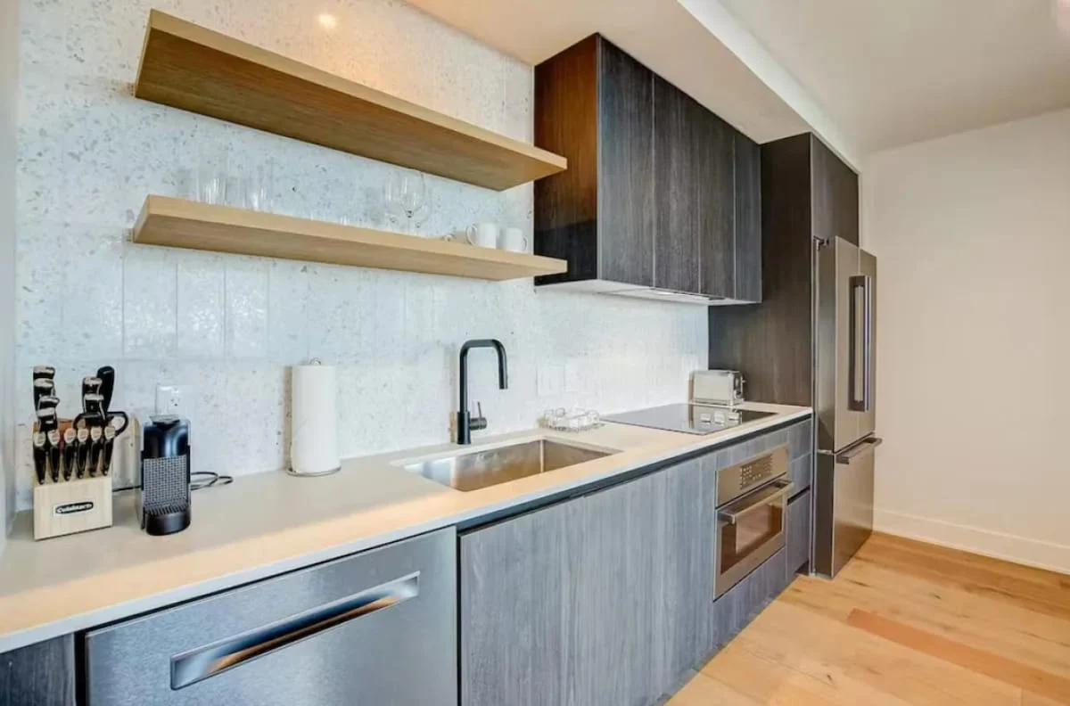 Condo in Austin property photo 5