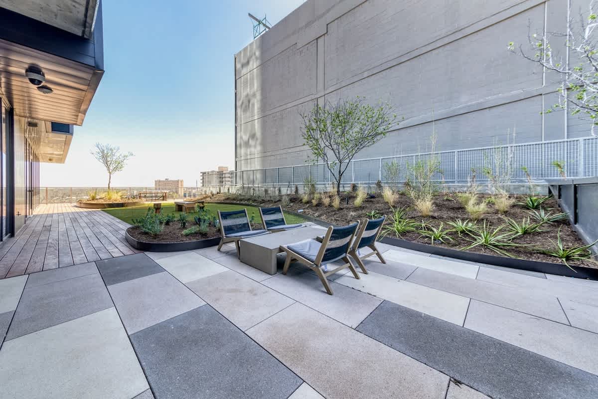 High-Rise Rainey Pool & Skyline View Balcony #43