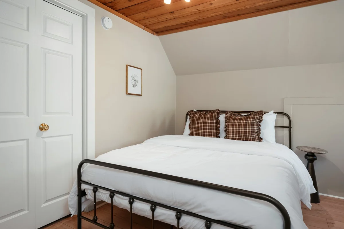 Home in Traverse City property photo 5