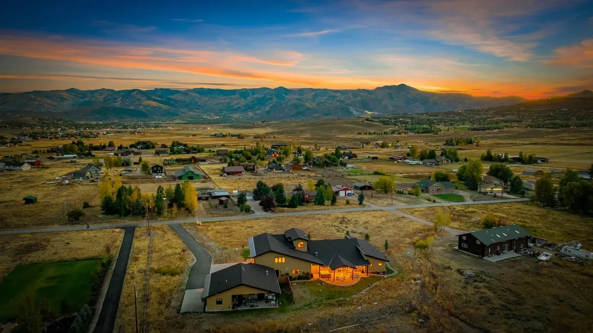 Wander Park City Lighthouse sneak peek video