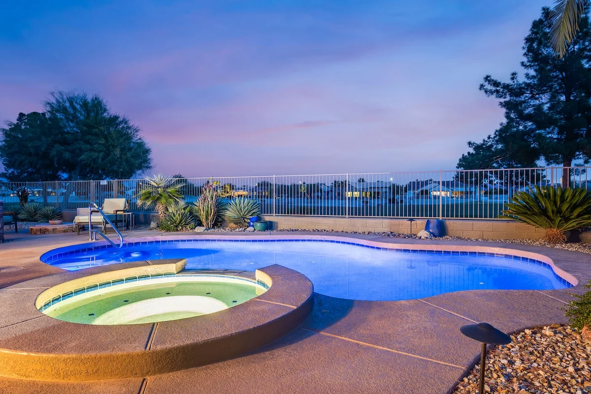 6 Palms at Sun City Grand - Pool and Spa property photo 4