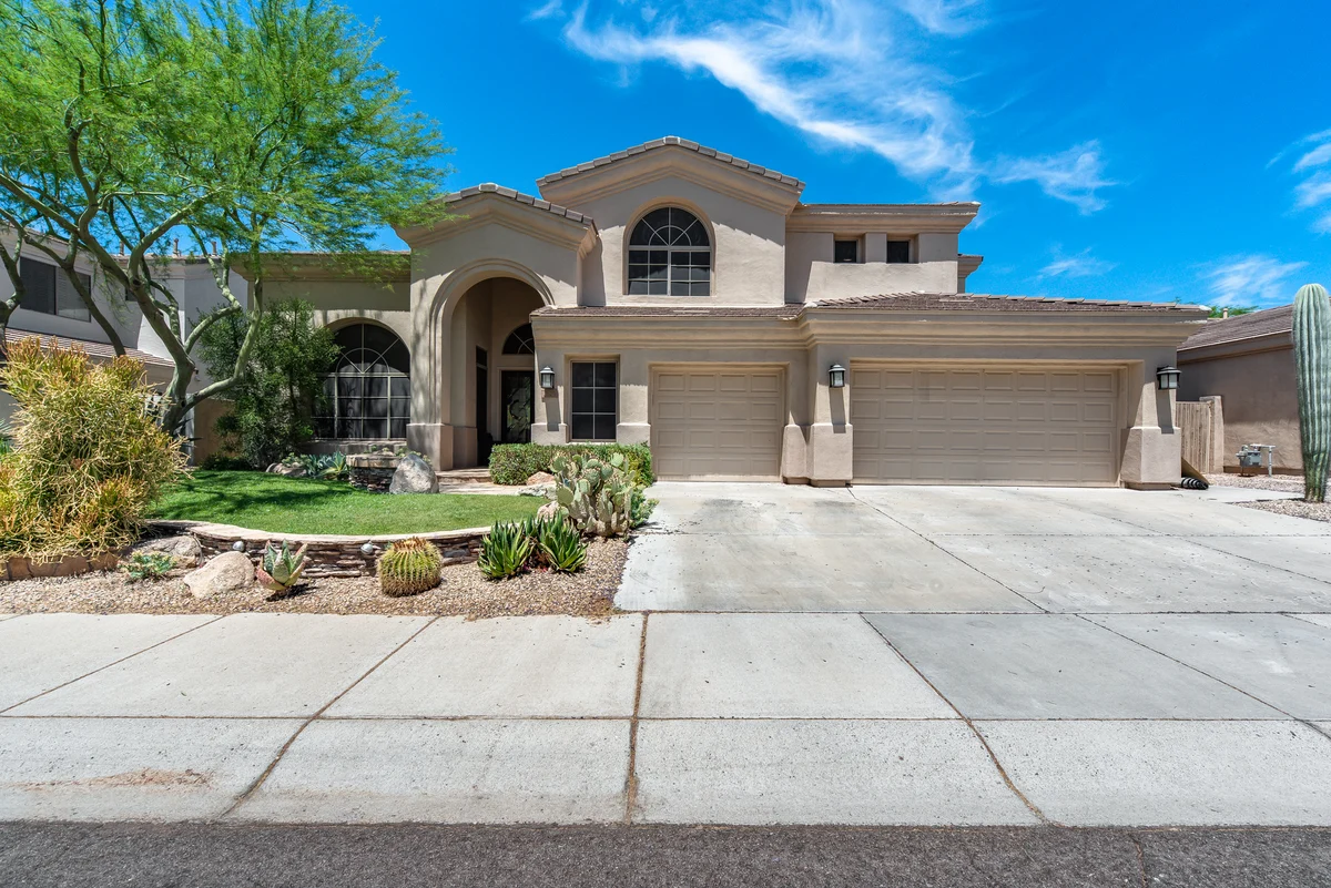 Home in Scottsdale property photo 3
