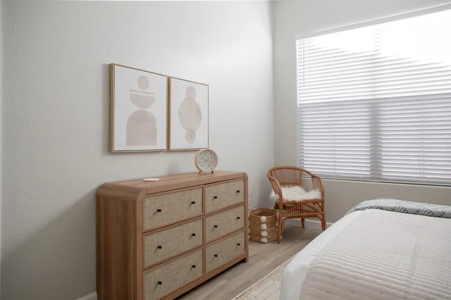 Bedroom 4 image 1