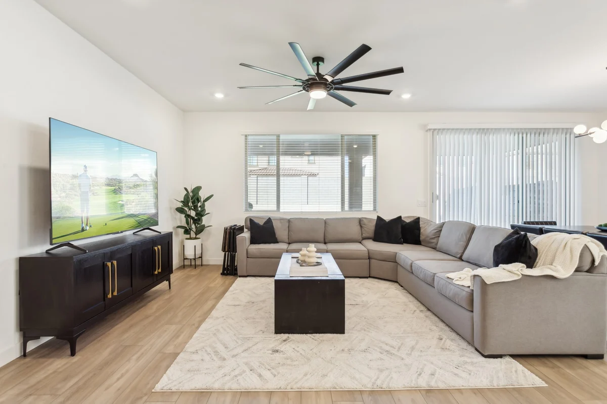 Running Deer Getaway, 3 Bed + Office, 2 Bath property photo 5