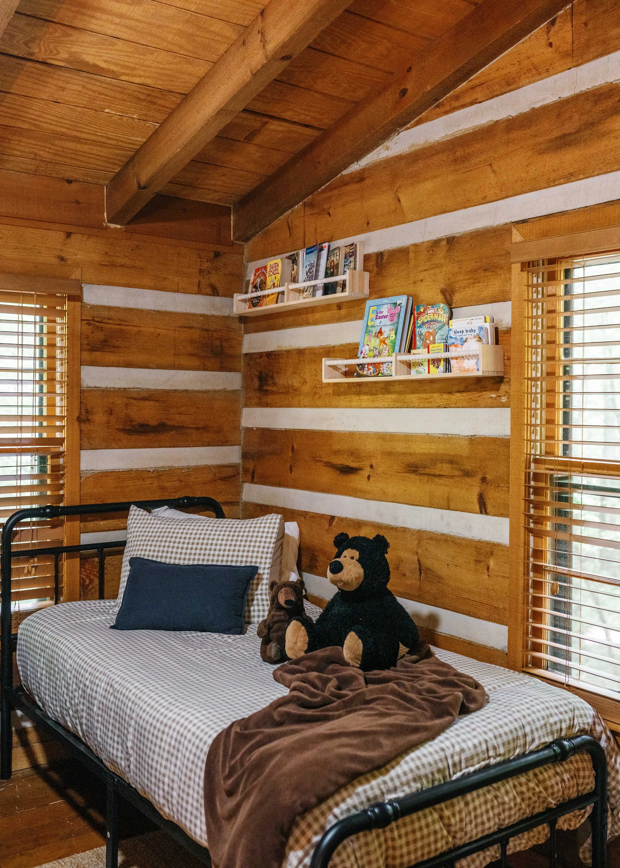 Creekside Cabin #152