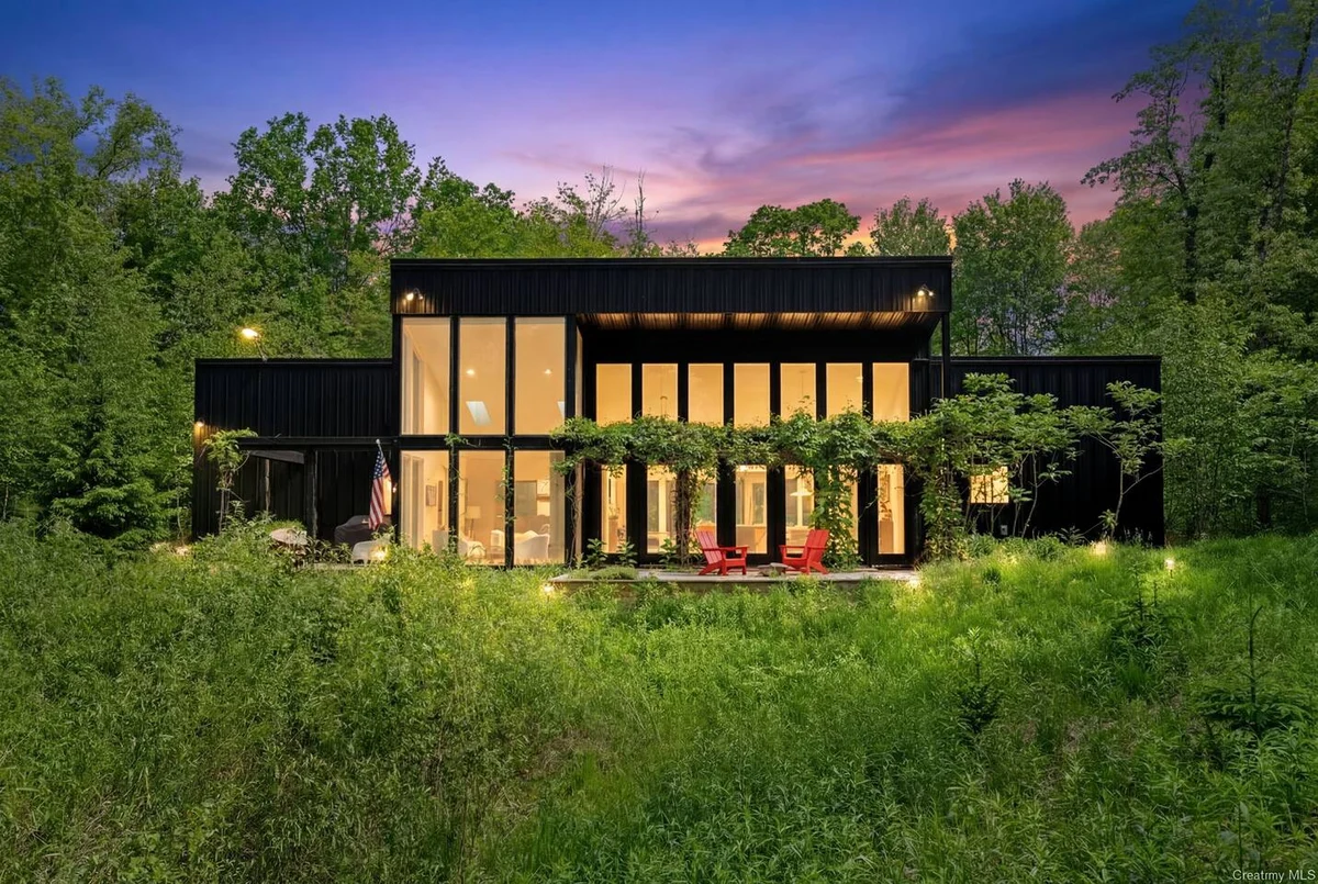 Home in Fennville property photo 9