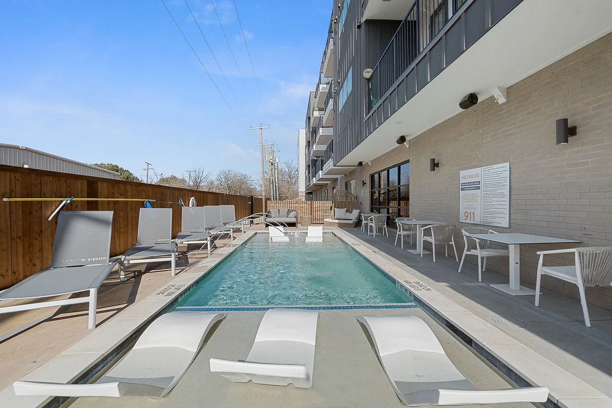 Apartment in Dallas property photo 3