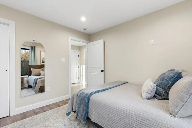 Bedroom 3 image 1