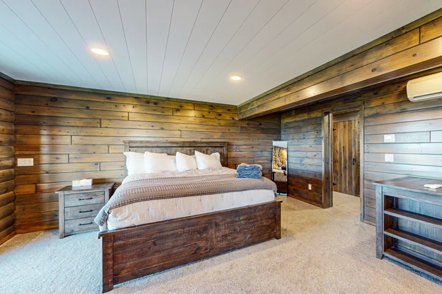 Bedroom 1 image 1