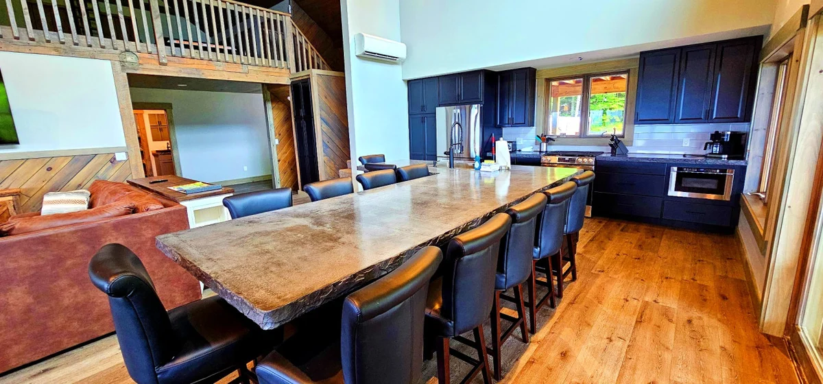 Home in Greenville property photo 3