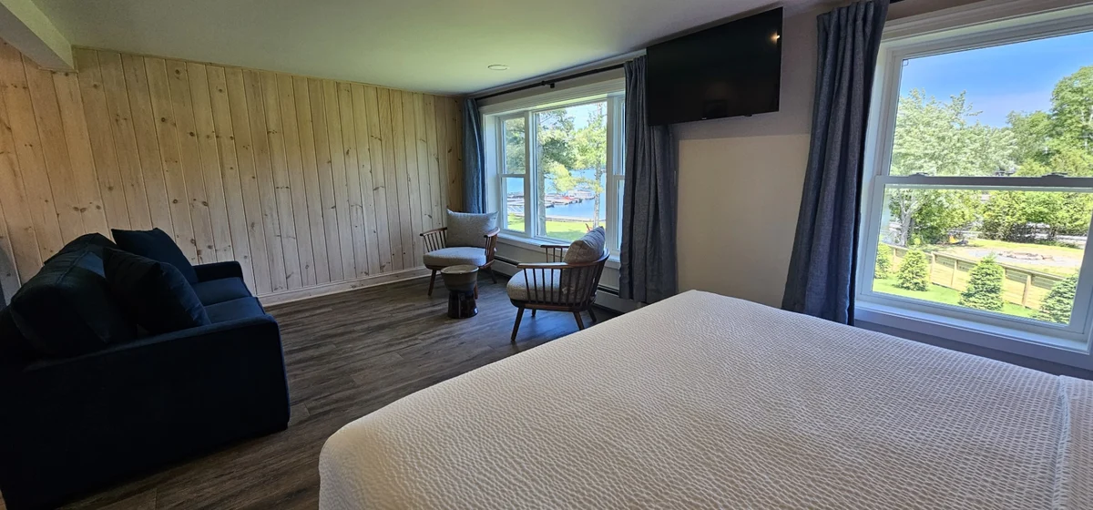 Home in Greenville property photo 3