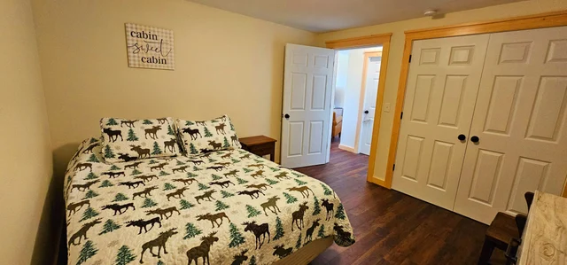 Bedroom 2 image 1