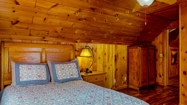Bedroom 1 image 1