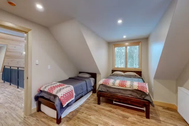 Bedroom 3 image 1