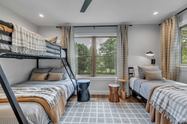 Bedroom image 1