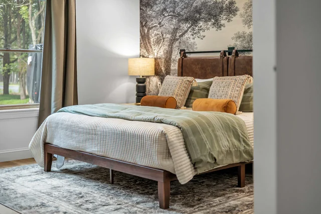 Bedroom image 1