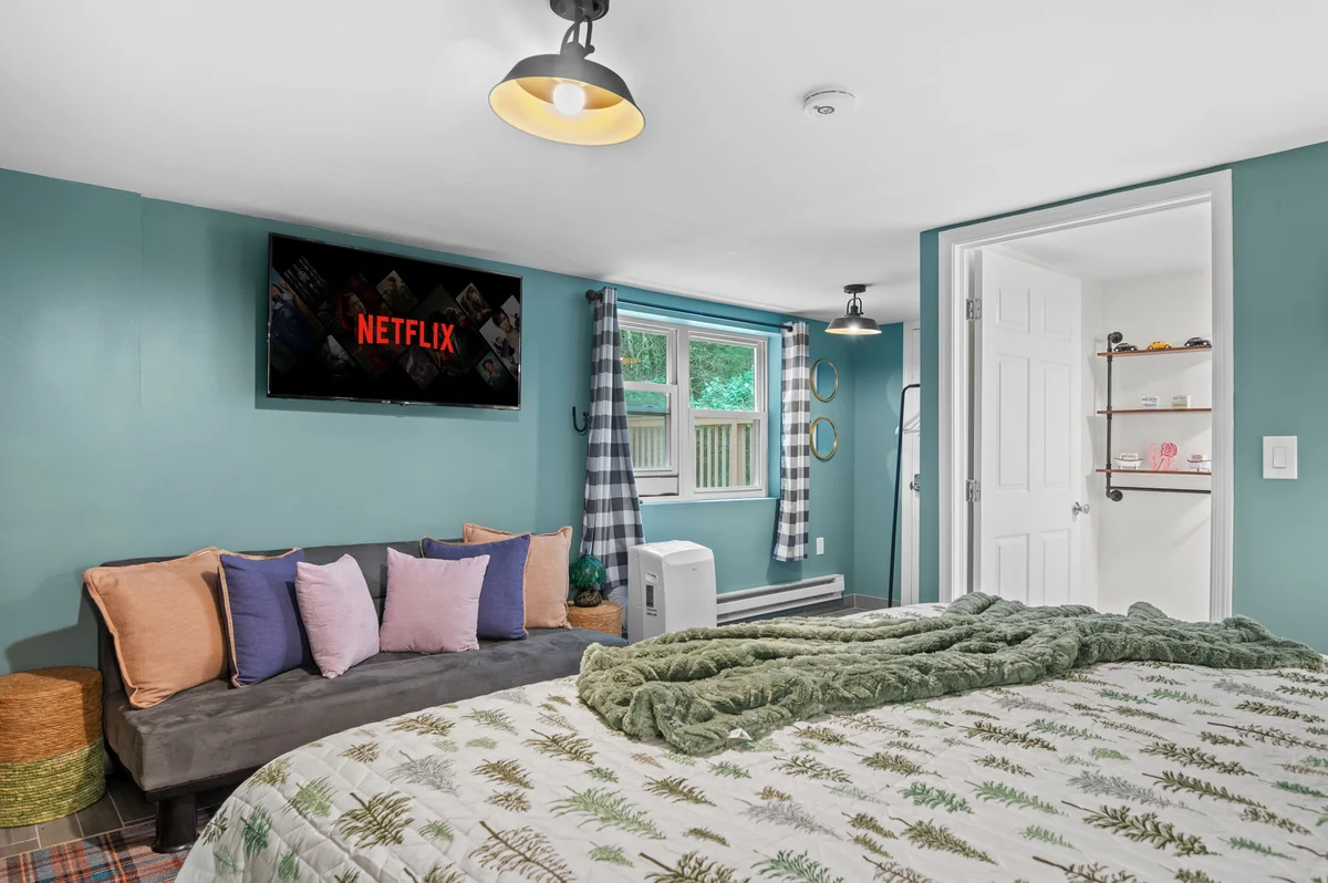 Bedroom image 1