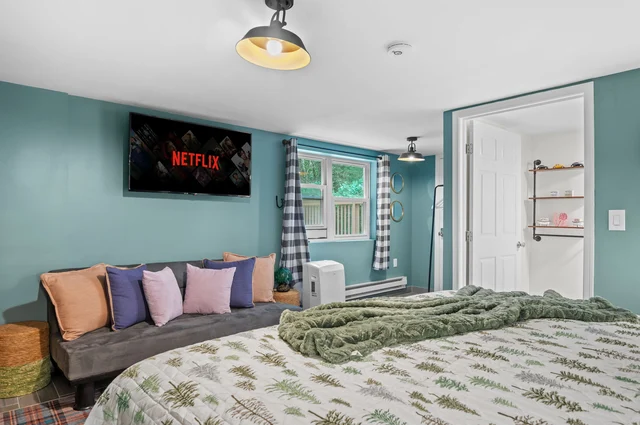 Bedroom image 1