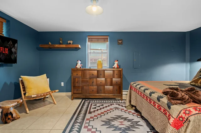 Bedroom image 1