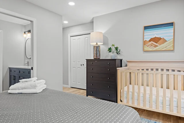 Bedroom image 1