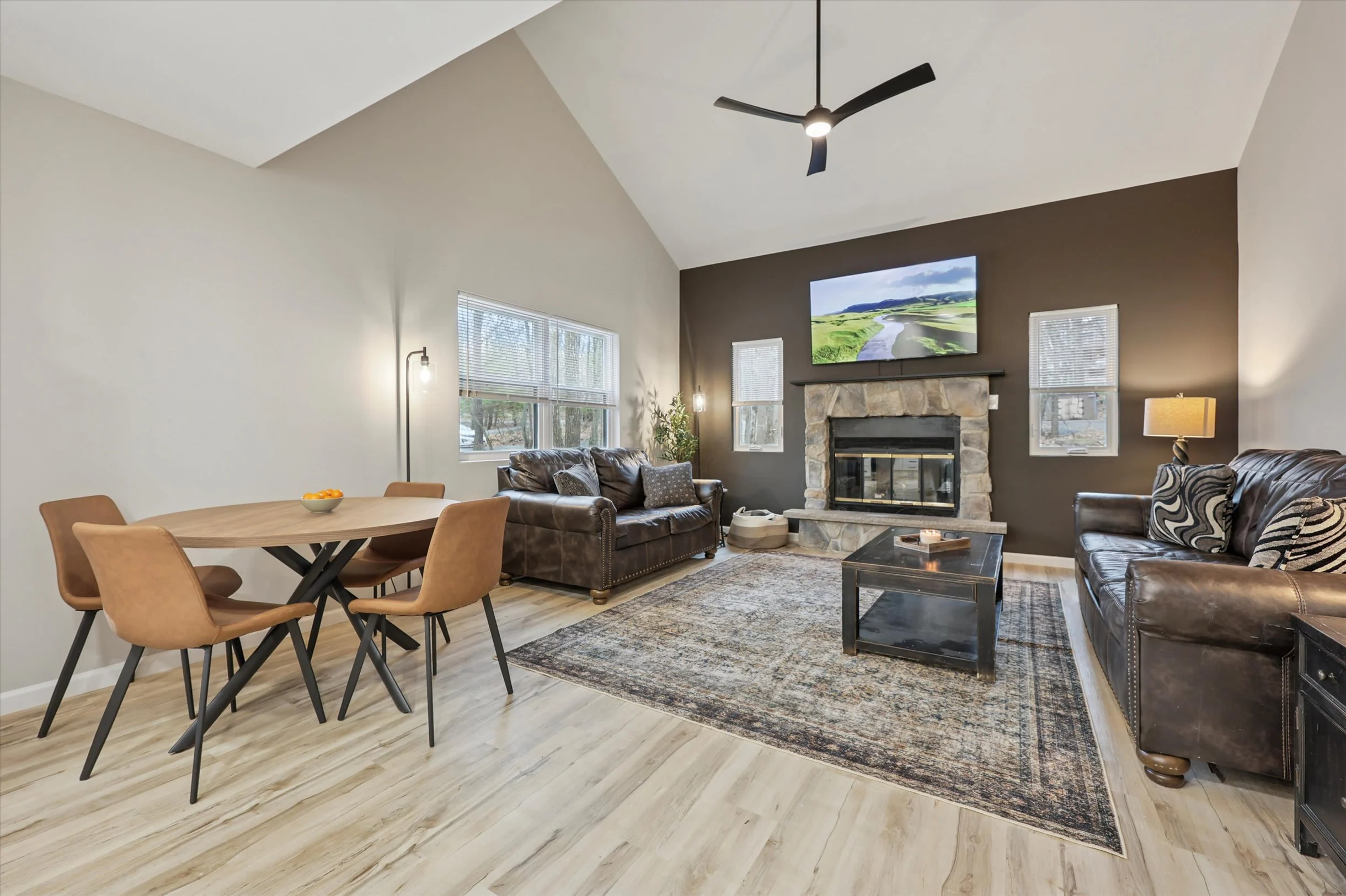 Home in Palmerton property photo 1