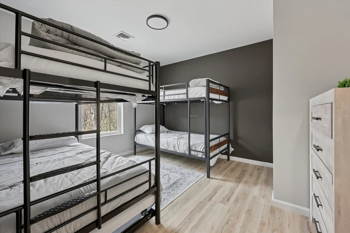 Bedroom image 1