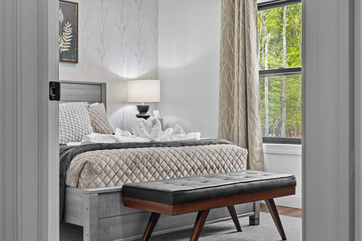Bedroom image 1