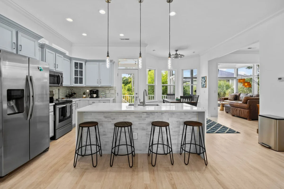 Golf, Fish, Shop! Modern home with Heated Pool, Hot Tub and Elevator #43